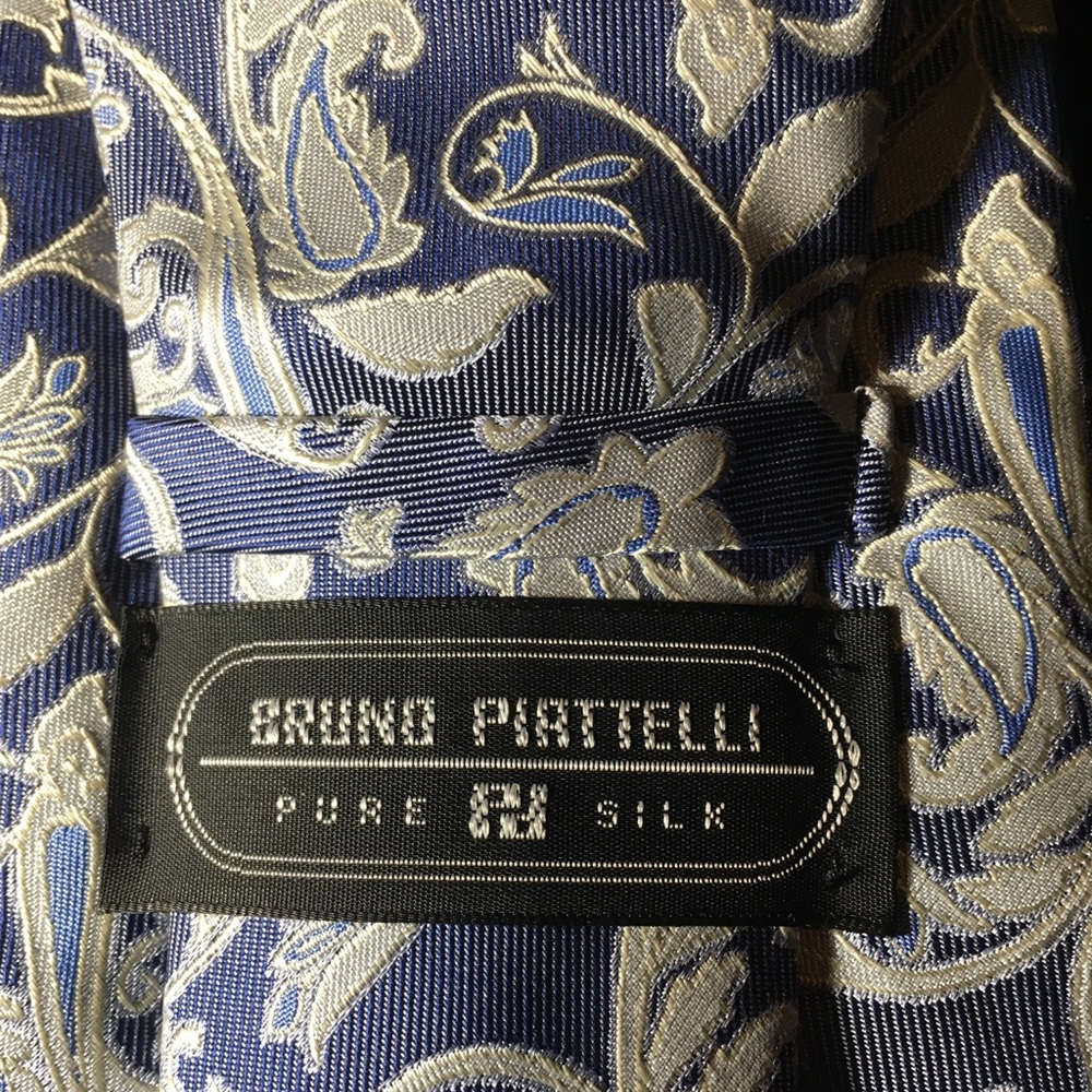 Men’s Bruno Pirttelli necktie